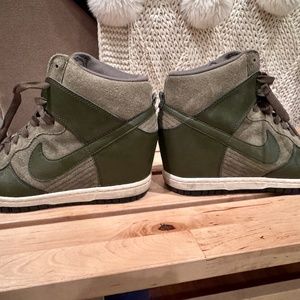 Nike Women's Dunk Sky Hi Army Green Wedge Sneakers Size 10